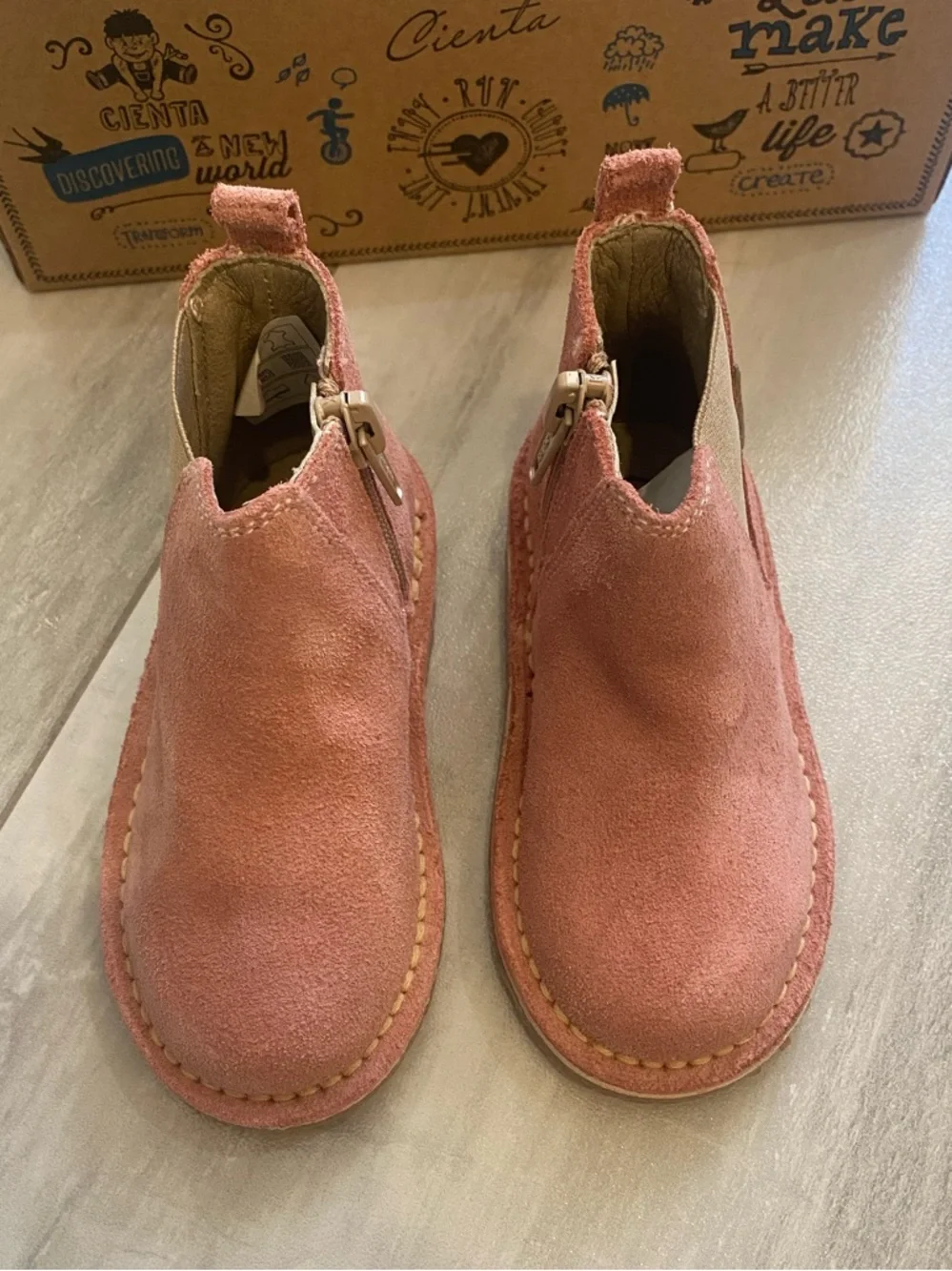 NWT Cienta Classic Light Pink Suede Leather Zip-Up Round Toe Boot toddler 6